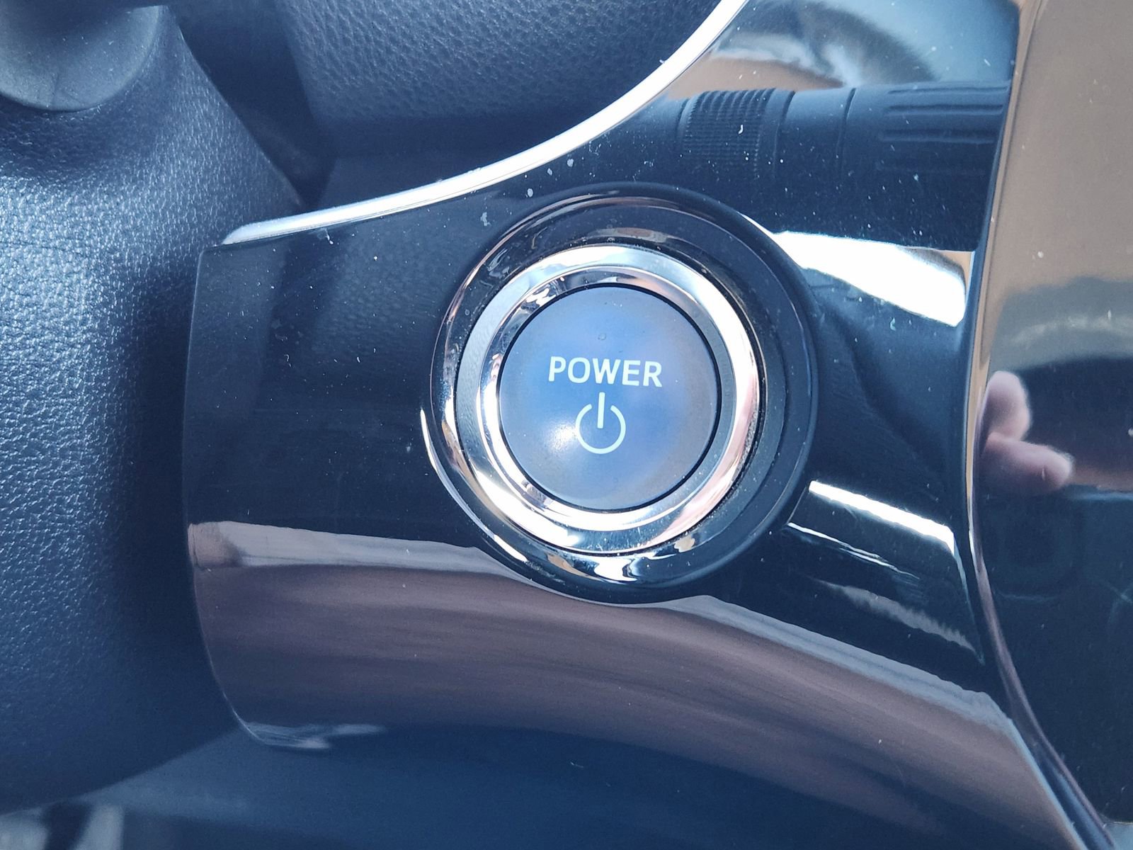 Used 2016 Toyota Prius Four w/ Advanced Technology Package image 29