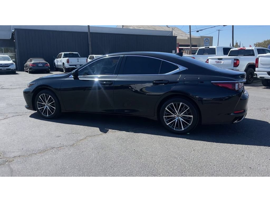 Used 2023 Lexus ES 350 w/ Premium Package FWD image 8