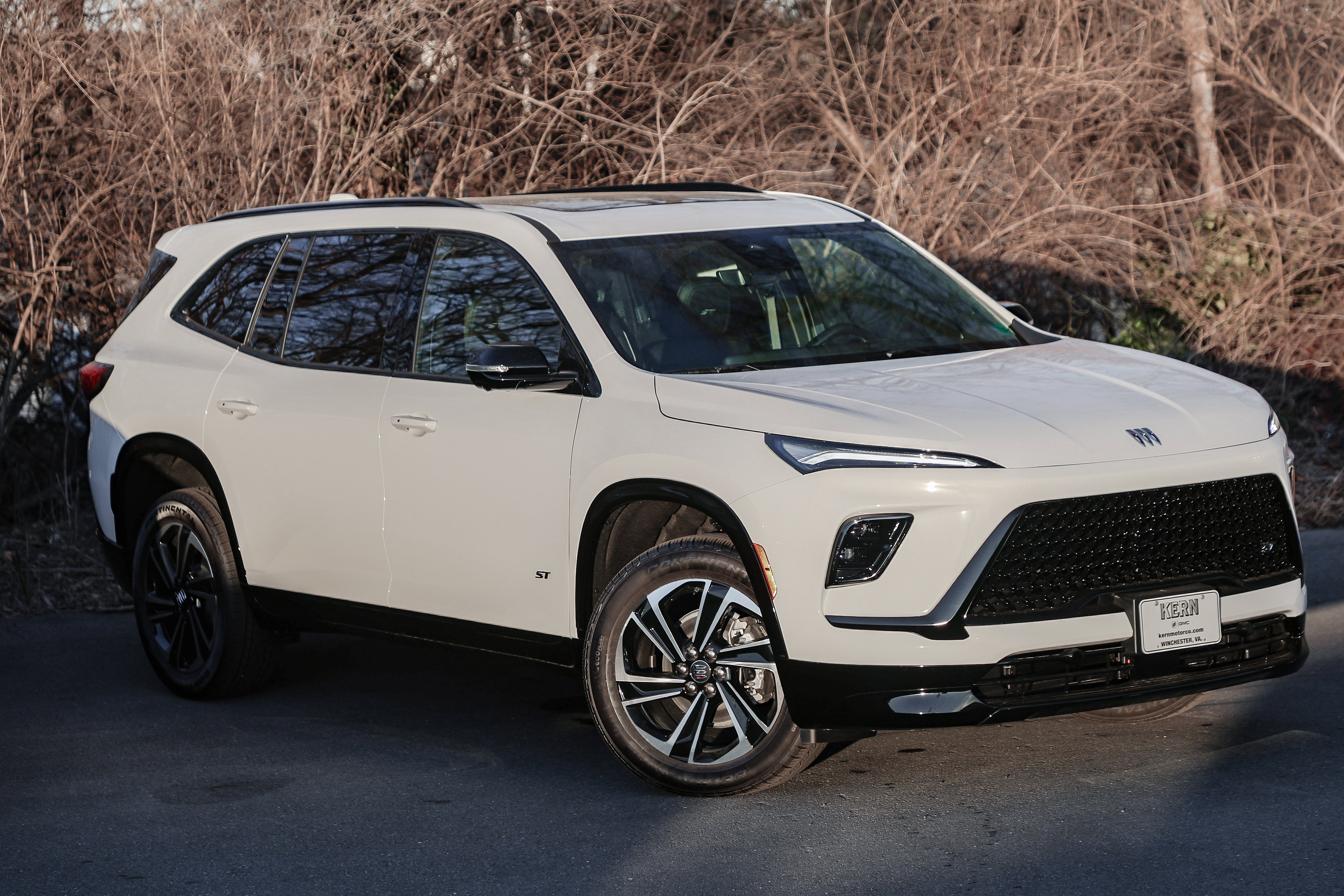 New 2026 Buick Enclave Sport Touring w/ Power Package image 2