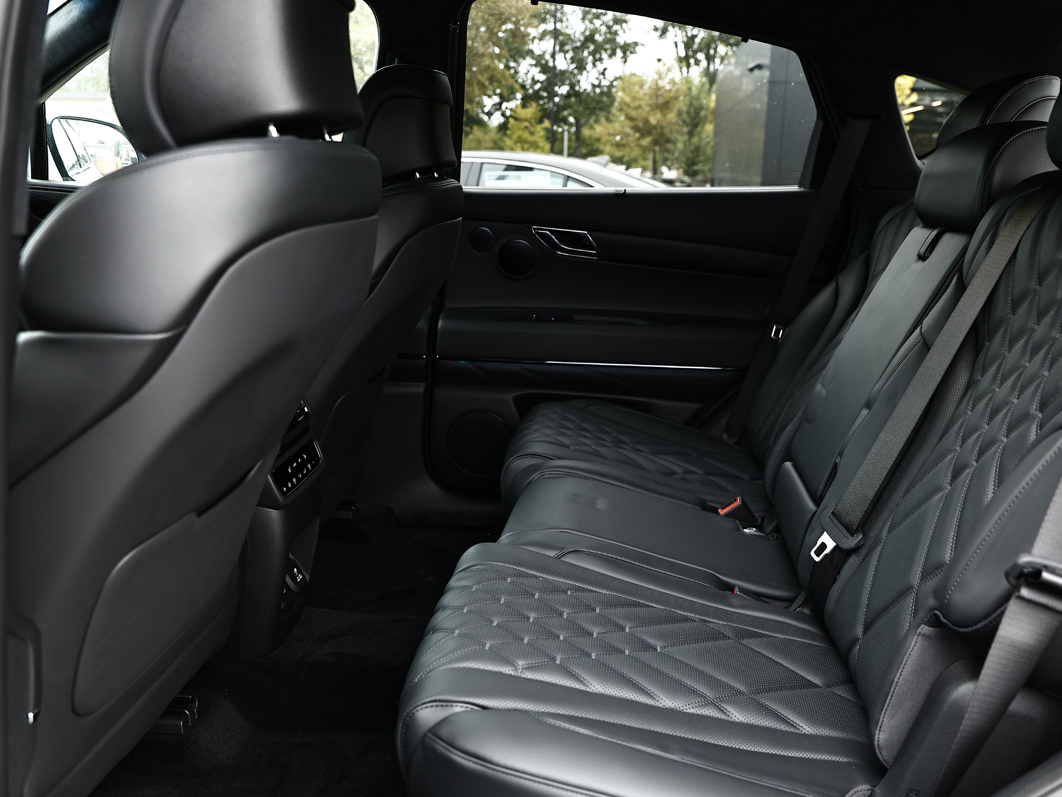 New 2027 Genesis GV80 3.5T Prestige AWD/4WD image 28