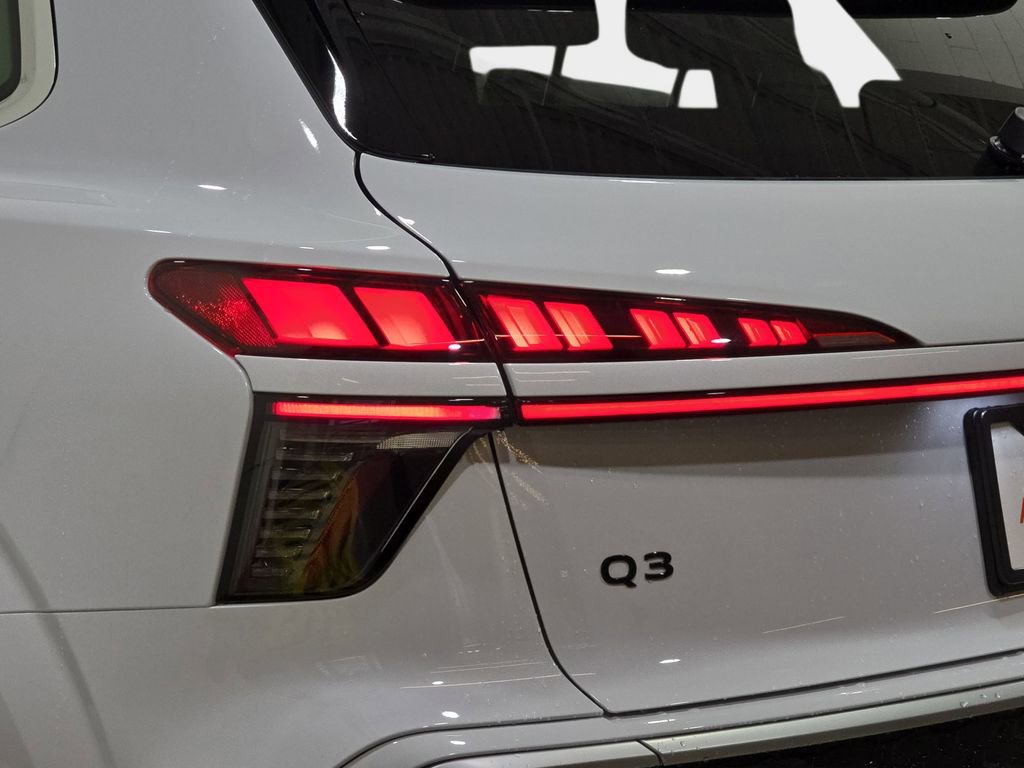 New 2026 Audi Q3 quattro 2.0T image 35