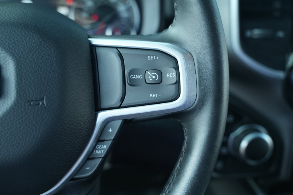Used 2023 RAM 1500 Big Horn AWD/4WD image 29