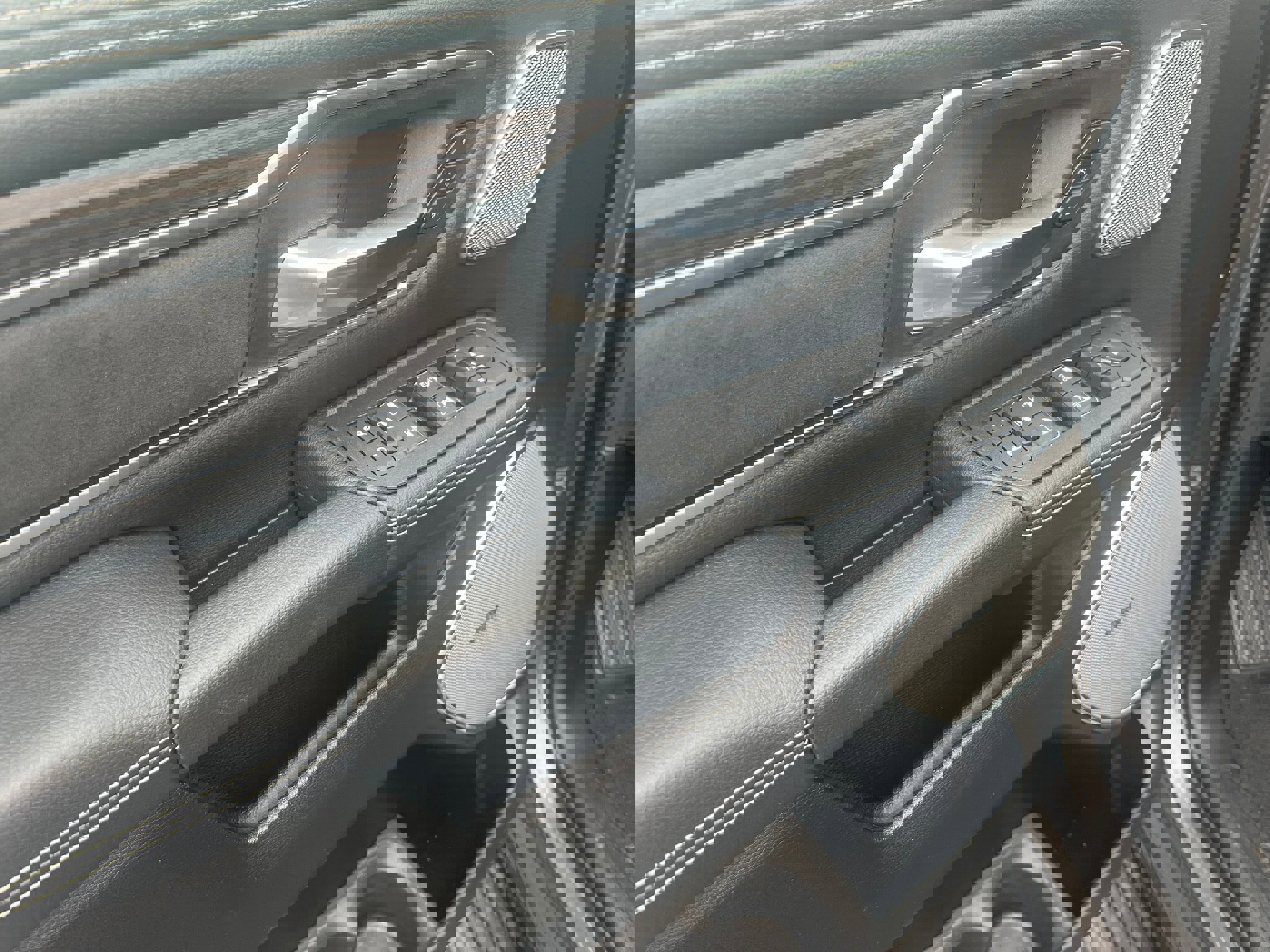 New 2026 RAM 1500 Laramie w/ Night Edition image 18