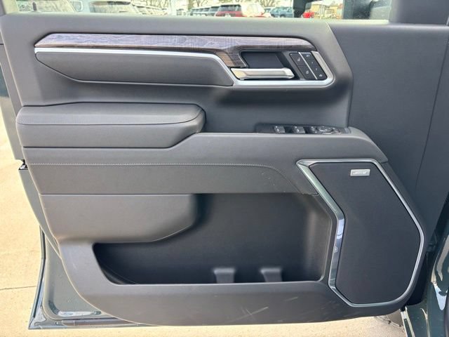 New 2026 Chevrolet Silverado 2500 LTZ w/ LTZ Premium Package AWD/4WD image 19