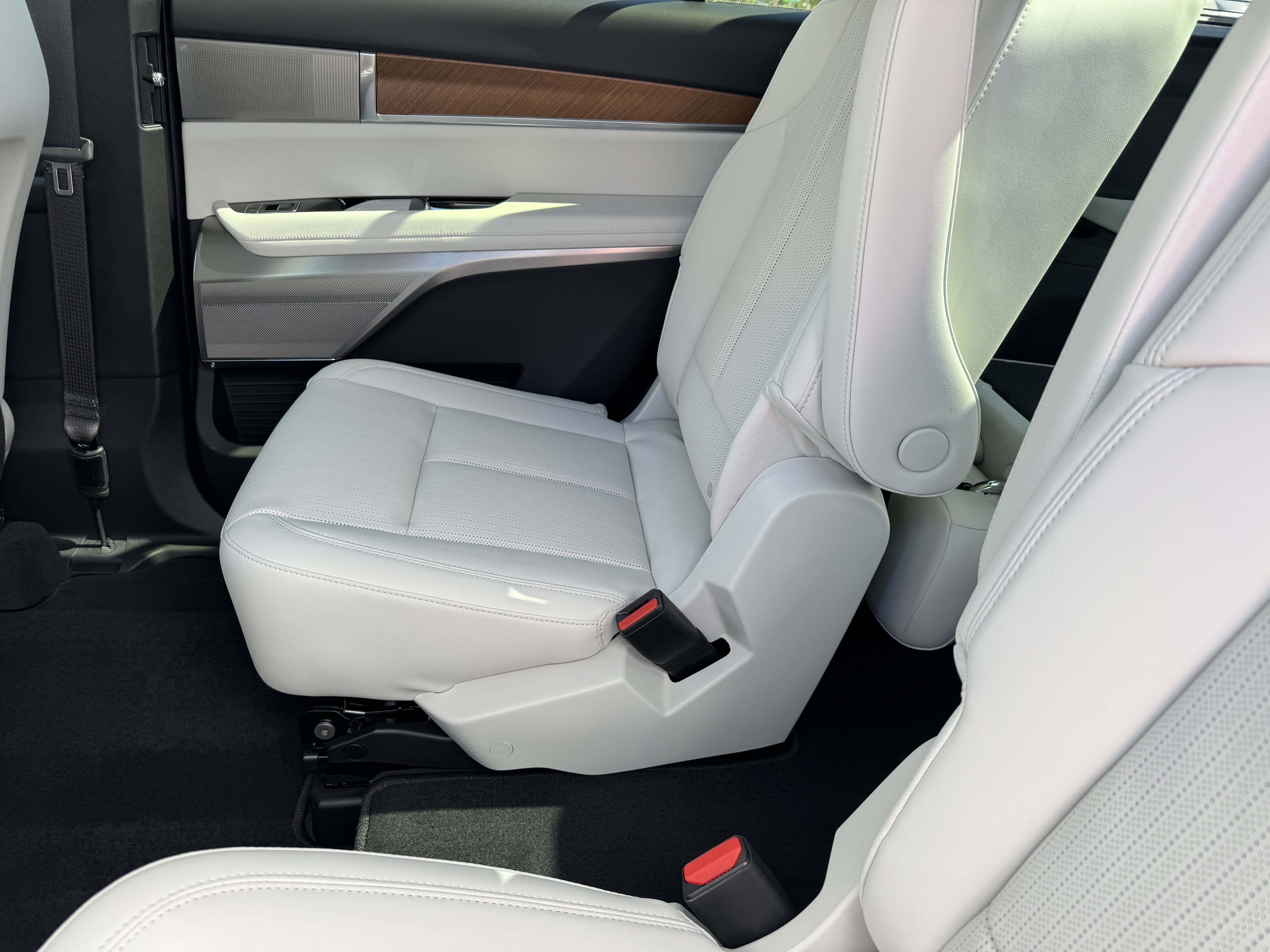 New 2026 Cadillac Vistiq Luxury image 18