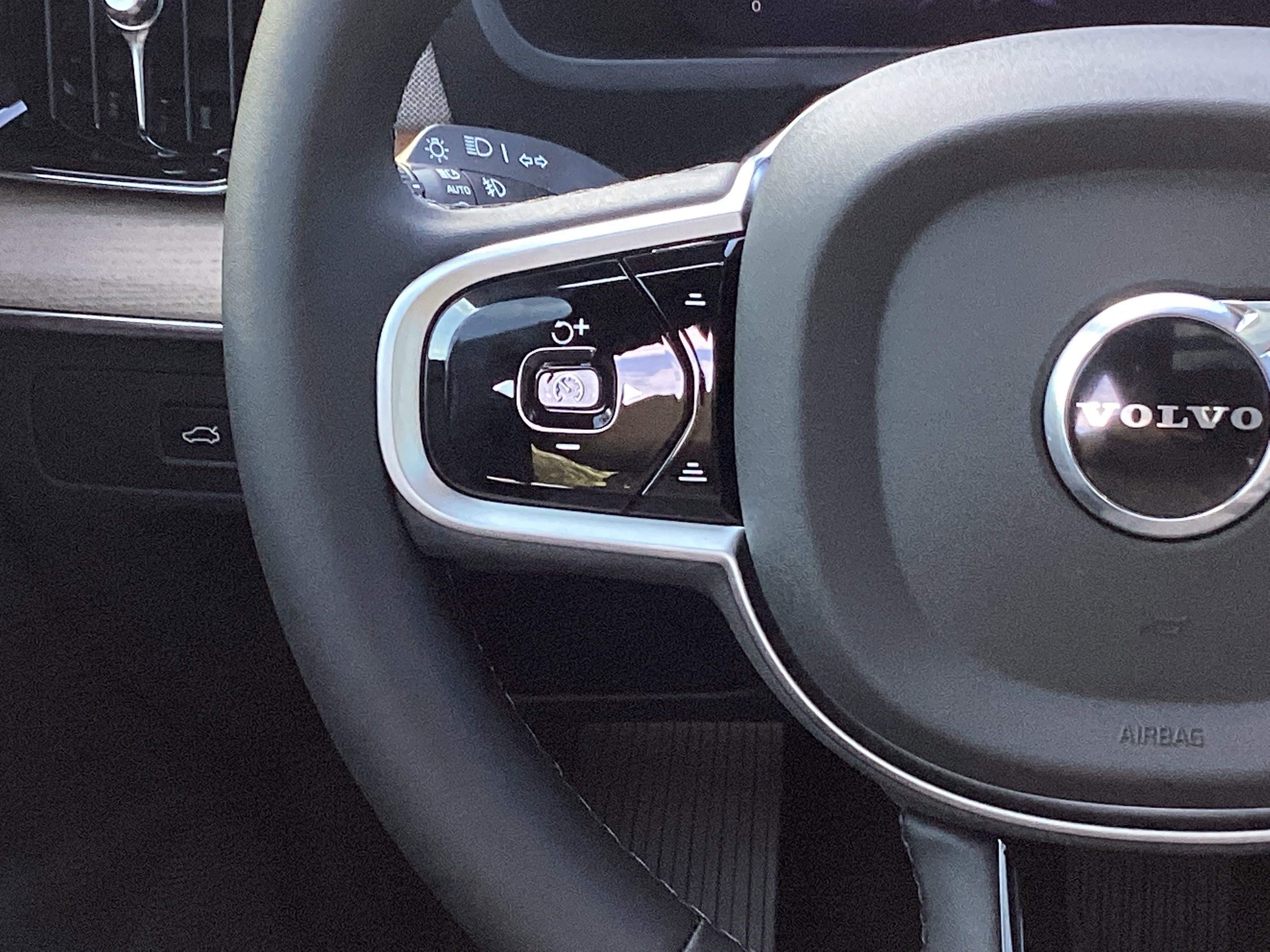 Used 2026 Volvo XC90 B6 Plus w/ Protection Package Premier image 20