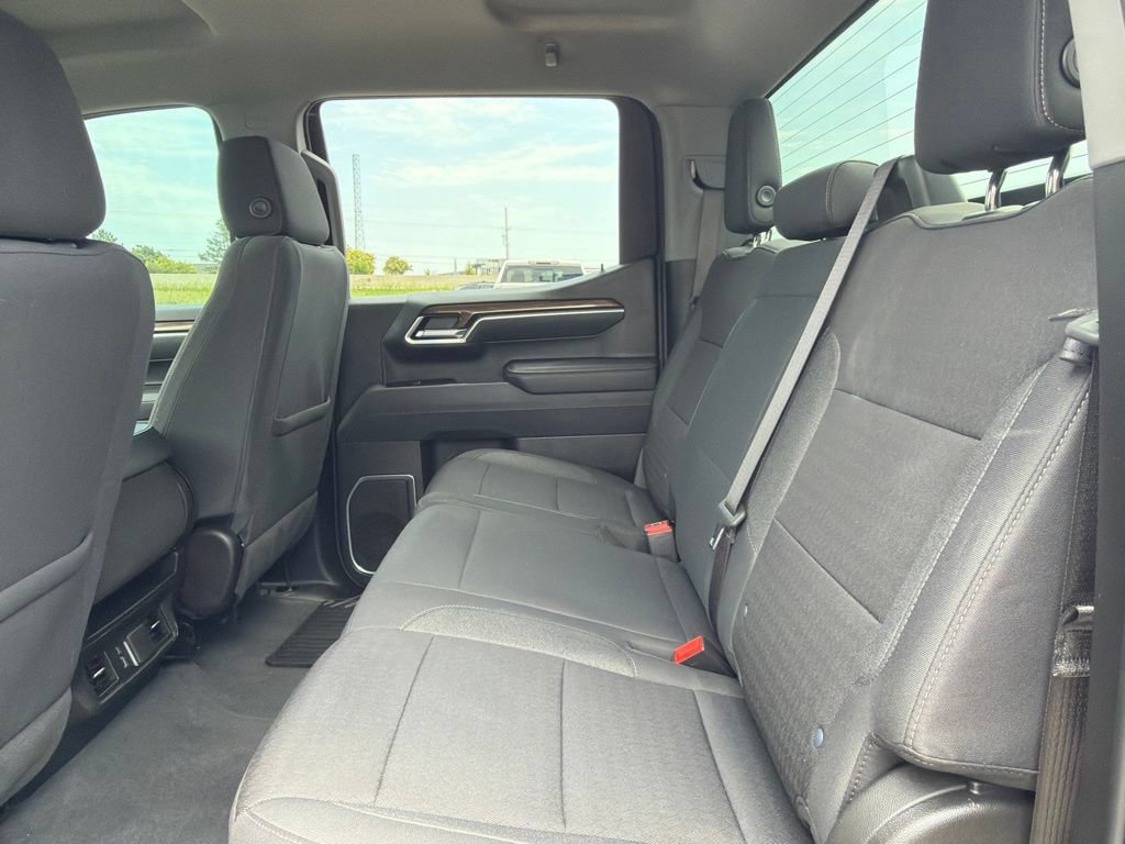 Used 2025 Chevrolet Silverado 1500 LT AWD/4WD image 14
