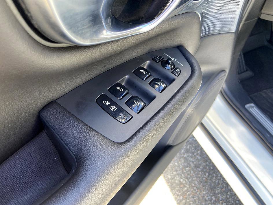 Used 2022 Volvo XC90 T6 Inscription w/ Advanced Package image 10