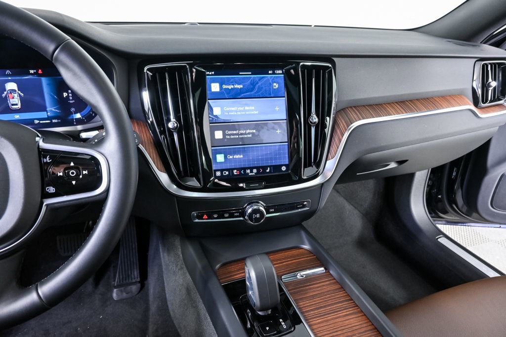 Certified 2025 Volvo V60 B5 Cross Country Plus image 14