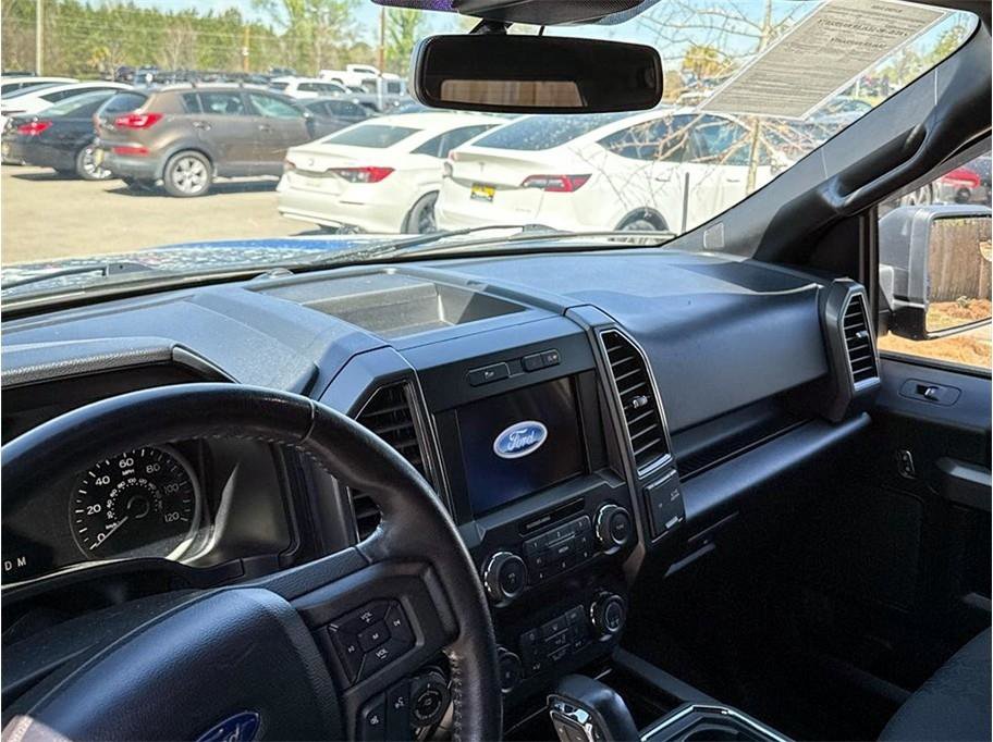 Used 2020 Ford F150 XLT w/ Equipment Group 302A Luxury AWD/4WD image 19