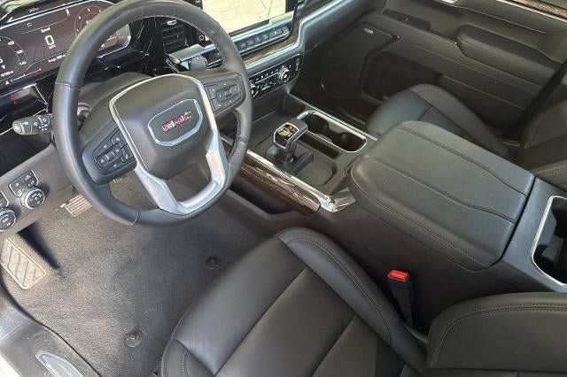 New 2025 GMC Sierra 1500 Elevation w/ Elevation Premium Package AWD/4WD image 9