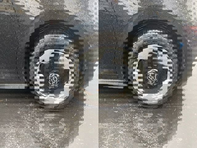 New 2025 Volkswagen ID. Buzz Pro S image 16