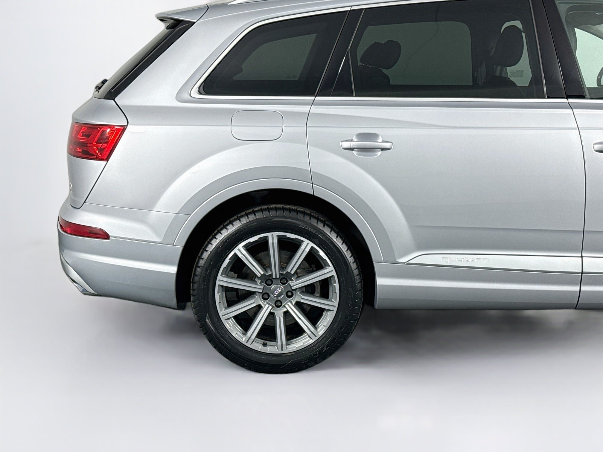 Used 2019 Audi Q7 3.0T Premium Plus AWD/4WD image 45