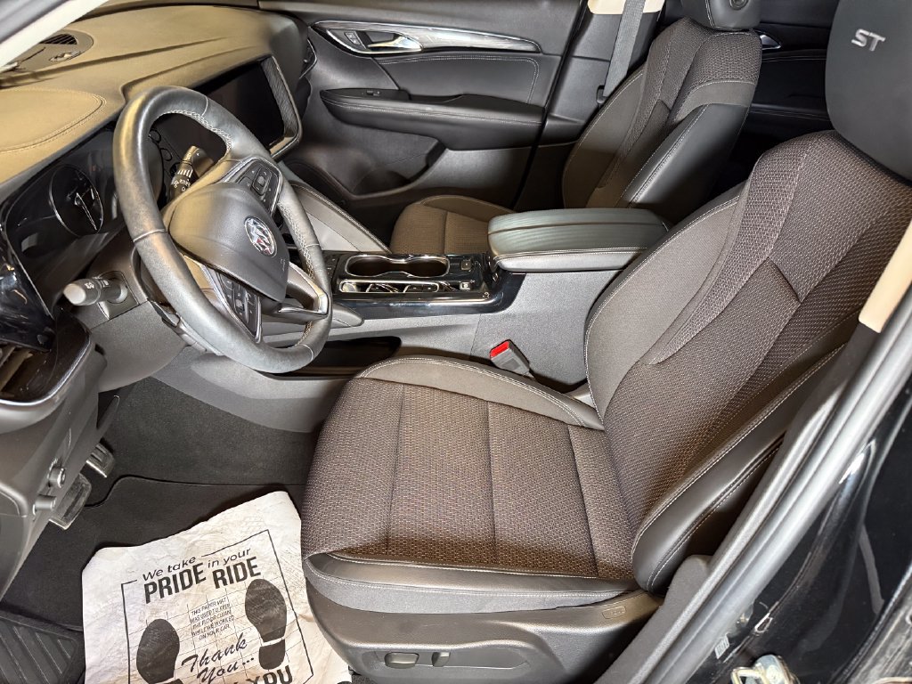 Used 2023 Buick Envision Preferred w/ Sport Touring Package AWD/4WD image 21