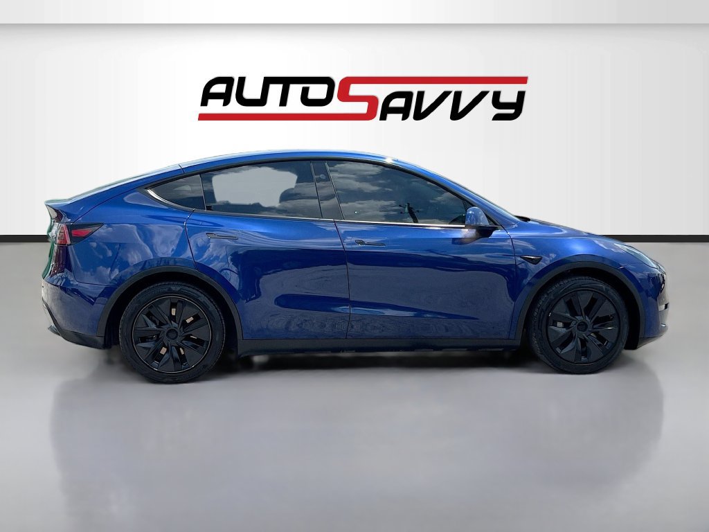 Used 2025 Tesla Model Y Long Range RWD image 8