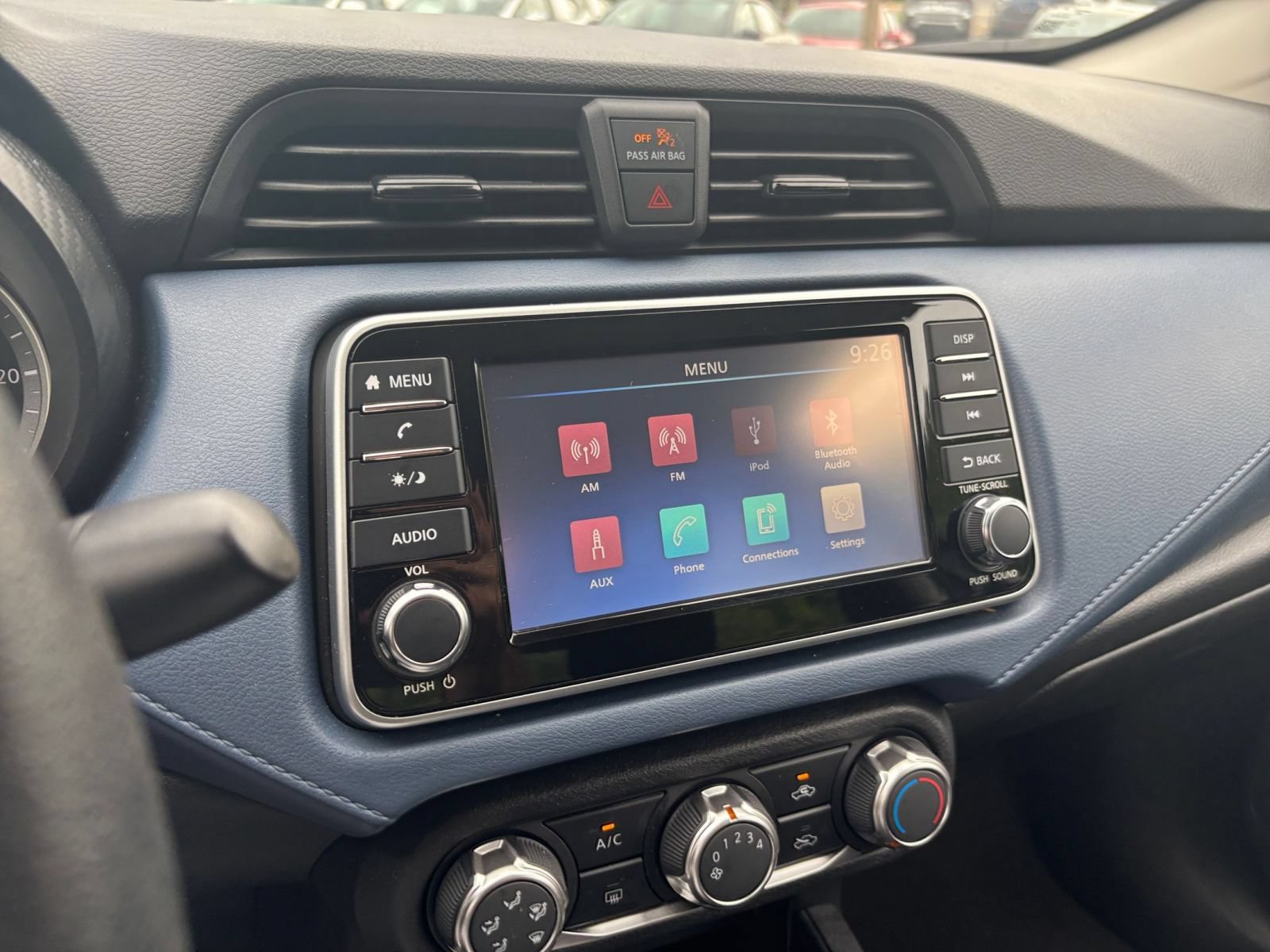 Used 2025 Nissan Versa SV FWD image 17