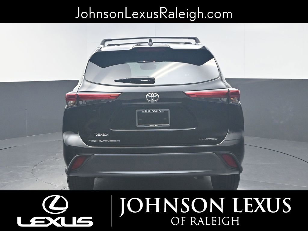 Used 2021 Toyota Highlander Limited image 8