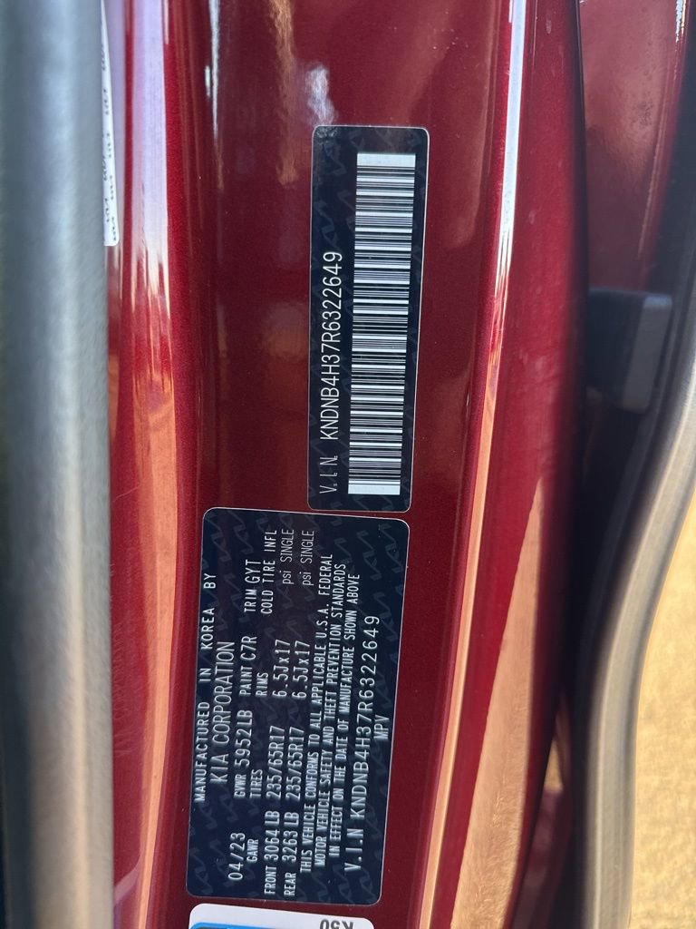 Used 2024 Kia Carnival LX image 35