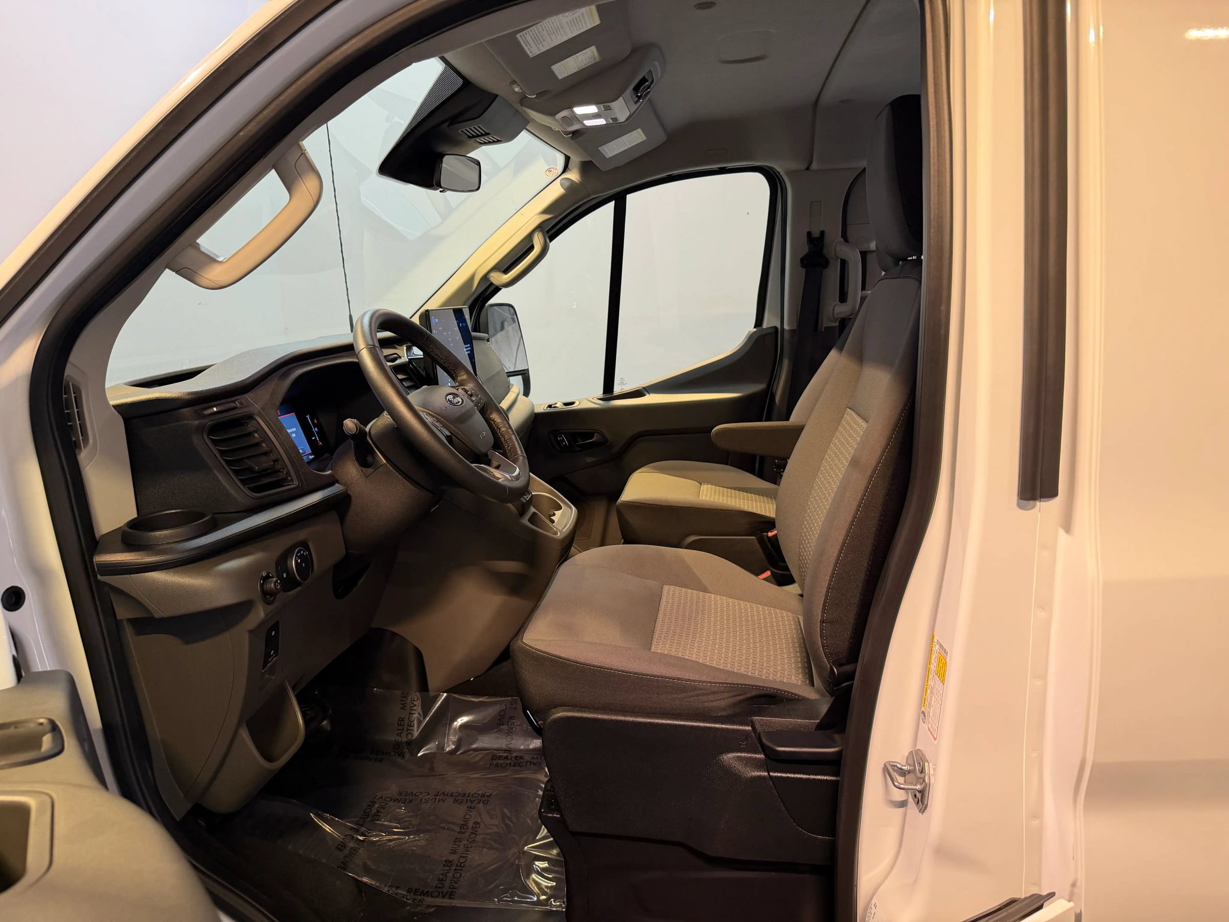 Used 2026 Ford Transit 350 XLT RWD image 8