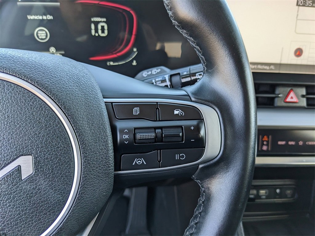 Certified 2024 Kia Sportage EX image 30
