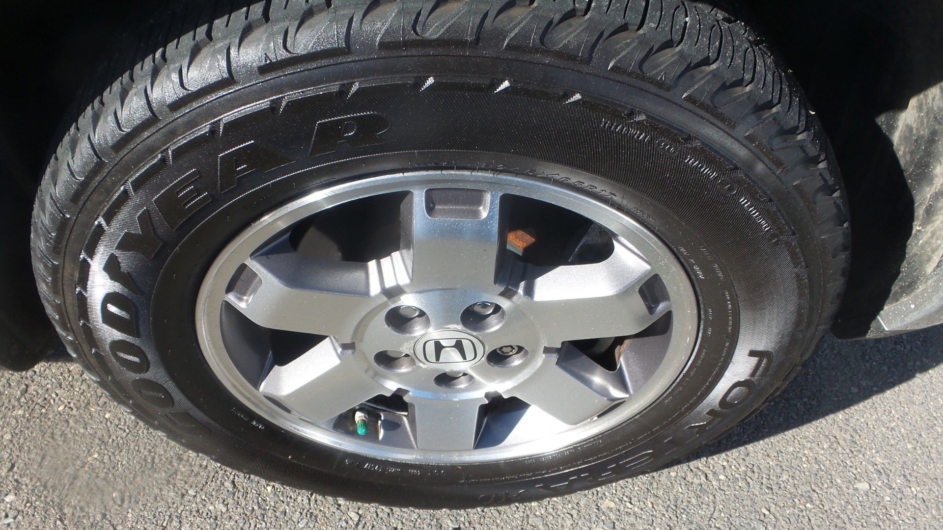 Used 2010 Honda Pilot Touring image 11