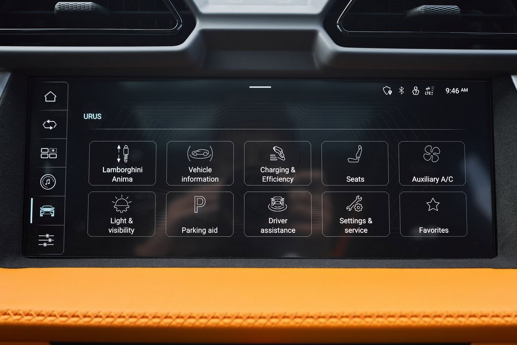 Used 2025 Lamborghini Urus SE image 73