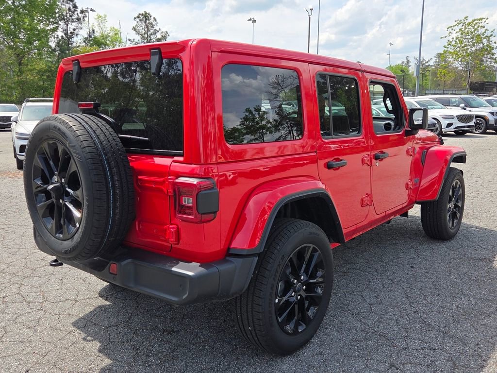 Used 2025 Jeep Wrangler Unlimited Sahara w/ Safety Group image 12