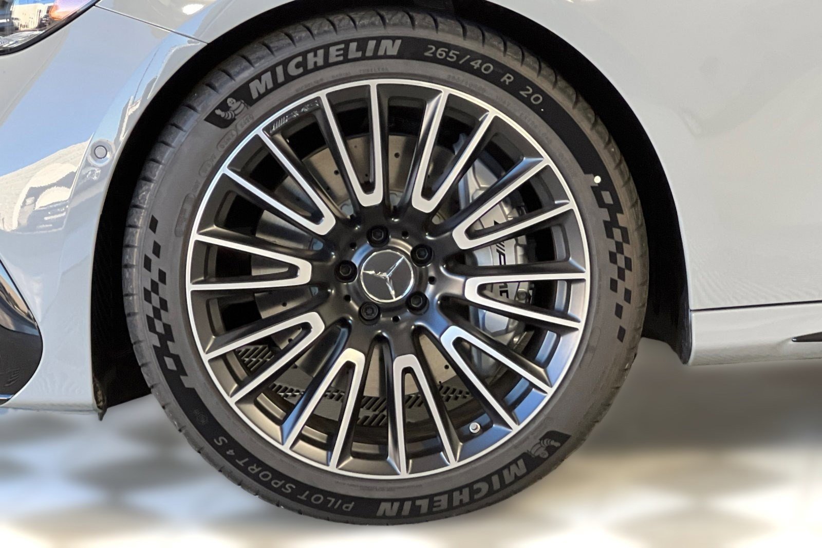 New 2026 Mercedes-Benz E 53 AMG e 4MATIC Sedan image 11