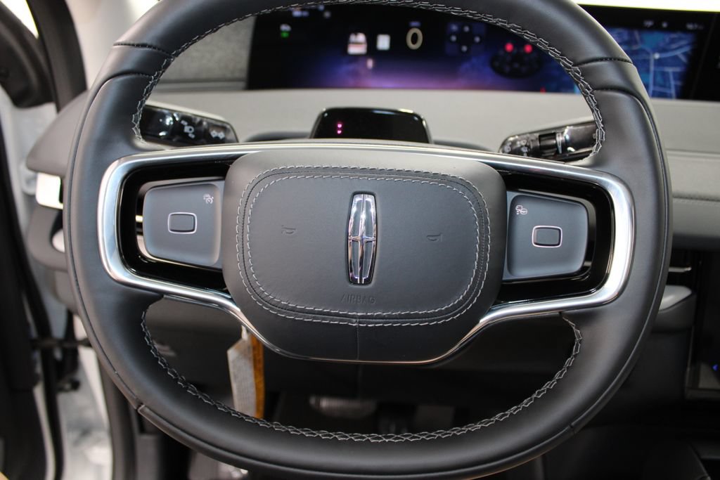 New 2027 Lincoln Navigator Reserve RWD image 37