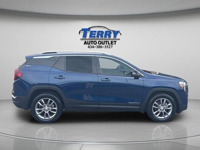 Used 2022 GMC Terrain SLT w/ Tech Package