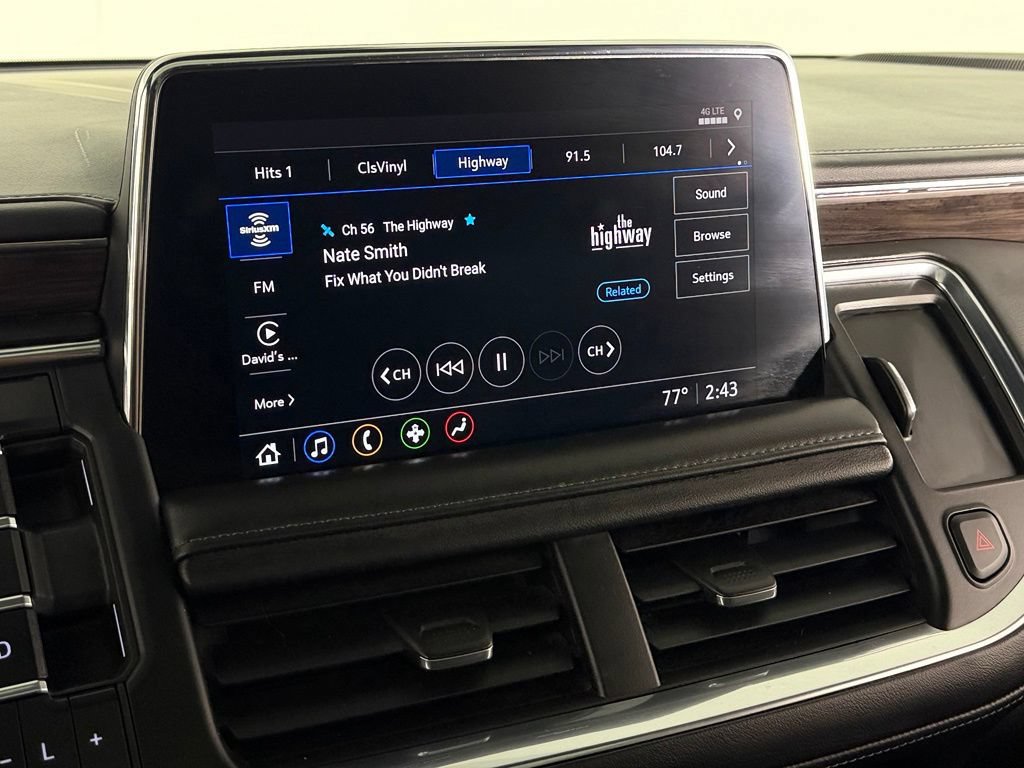 Used 2021 Chevrolet Suburban Z71 AWD/4WD image 16