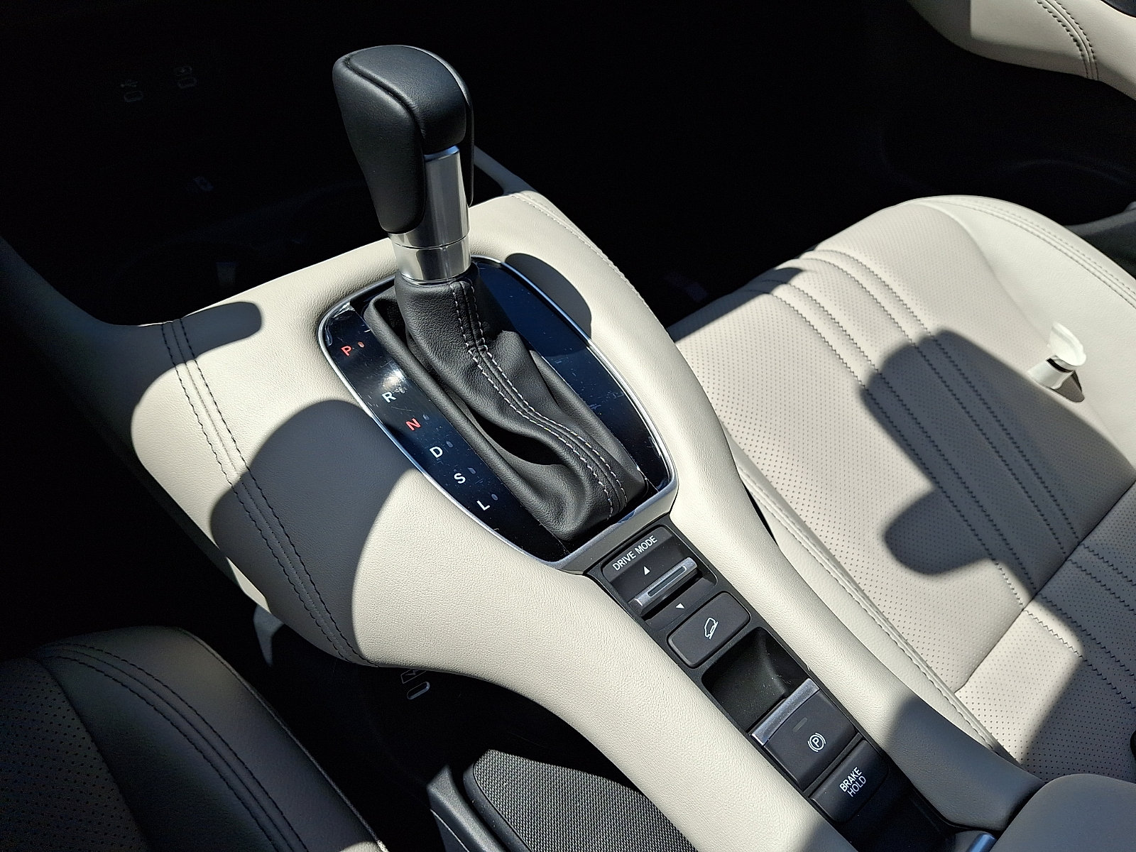 New 2027 Honda HR-V EX-L image 7