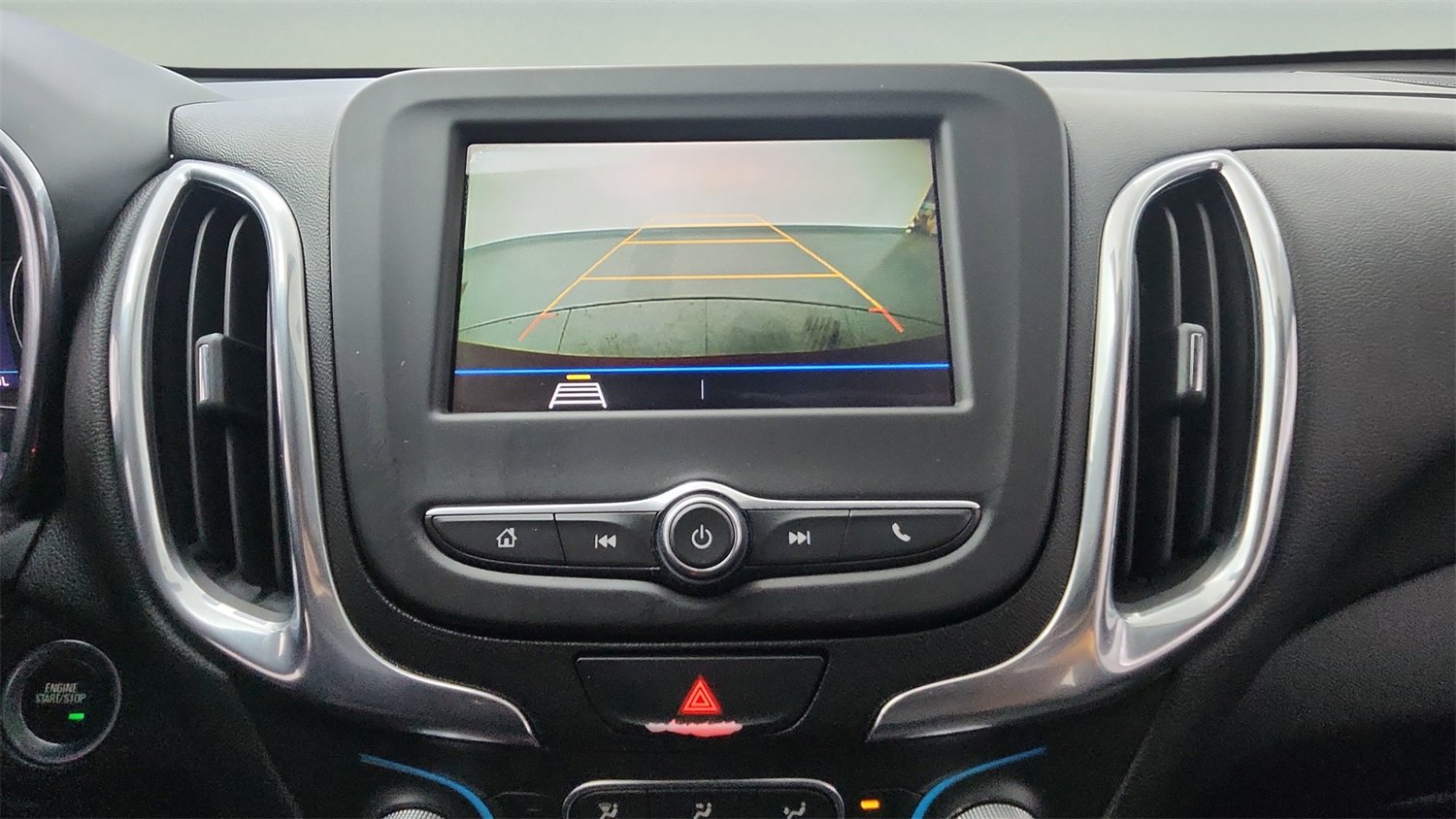 Used 2019 Chevrolet Equinox LT image 20