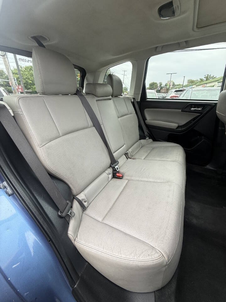 Used 2015 Subaru Forester 2.5i Limited w/ Popular Package #2 AWD/4WD image 16