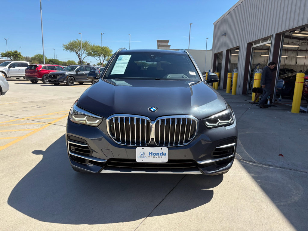 Used 2022 BMW X5 sDrive40i w/ Premium Package image 3
