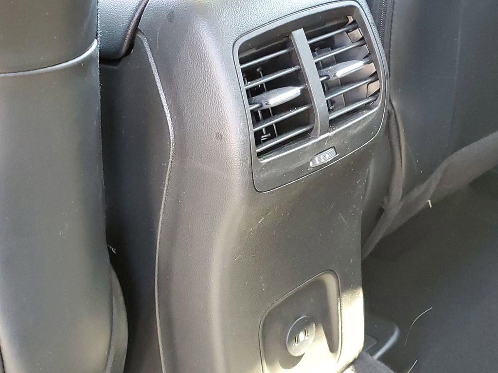 Certified 2025 Ford Escape Platinum image 35