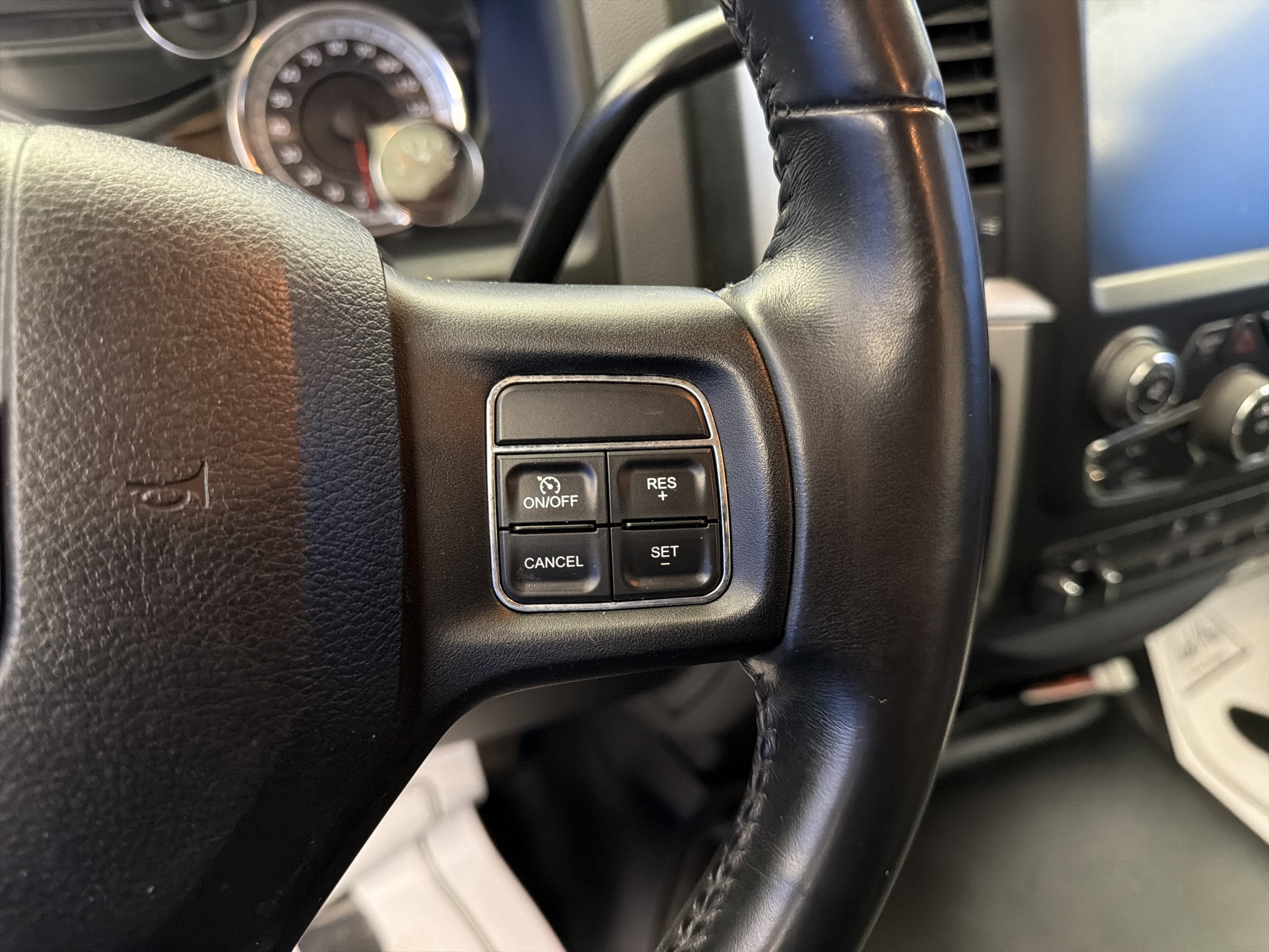 Used 2016 RAM 2500 SLT w/ Popular Equipment Group AWD/4WD image 16