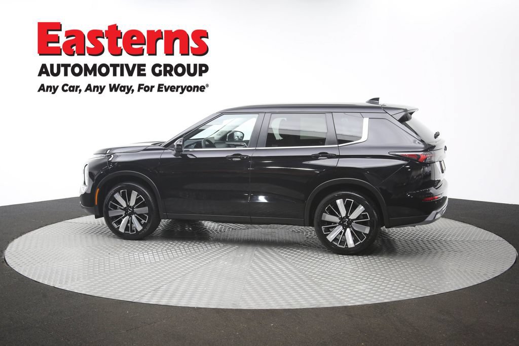 Used 2025 Mitsubishi Outlander SE AWD/4WD image 62