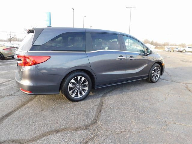 Used 2024 Honda Odyssey EX-L image 3