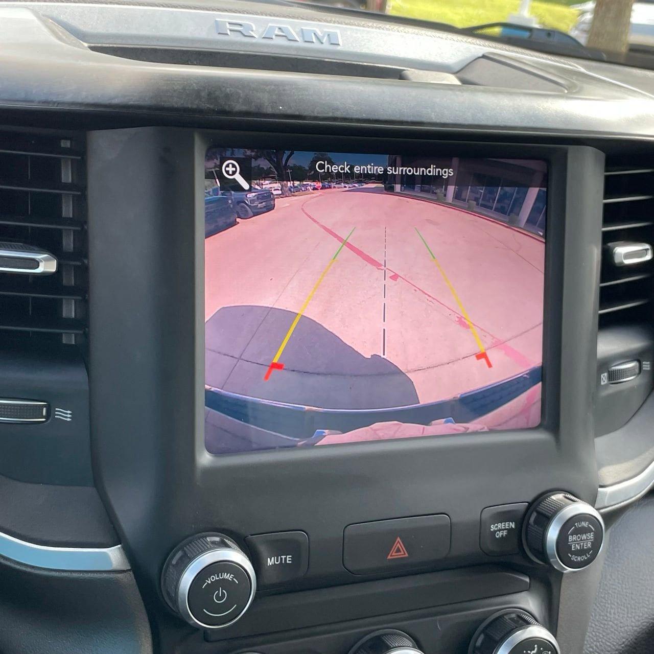 Used 2019 RAM 1500 Big Horn RWD image 18