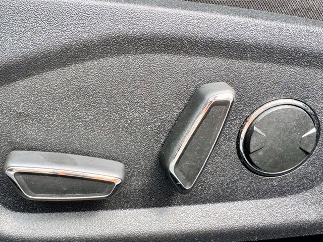 Used 2020 Ford Fusion SE image 14