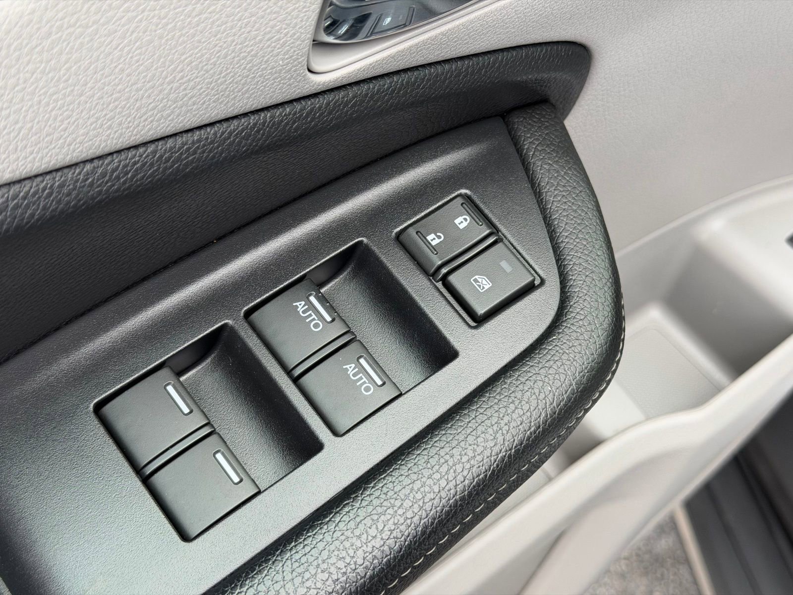 Used 2019 Honda Ridgeline RTL-T image 12