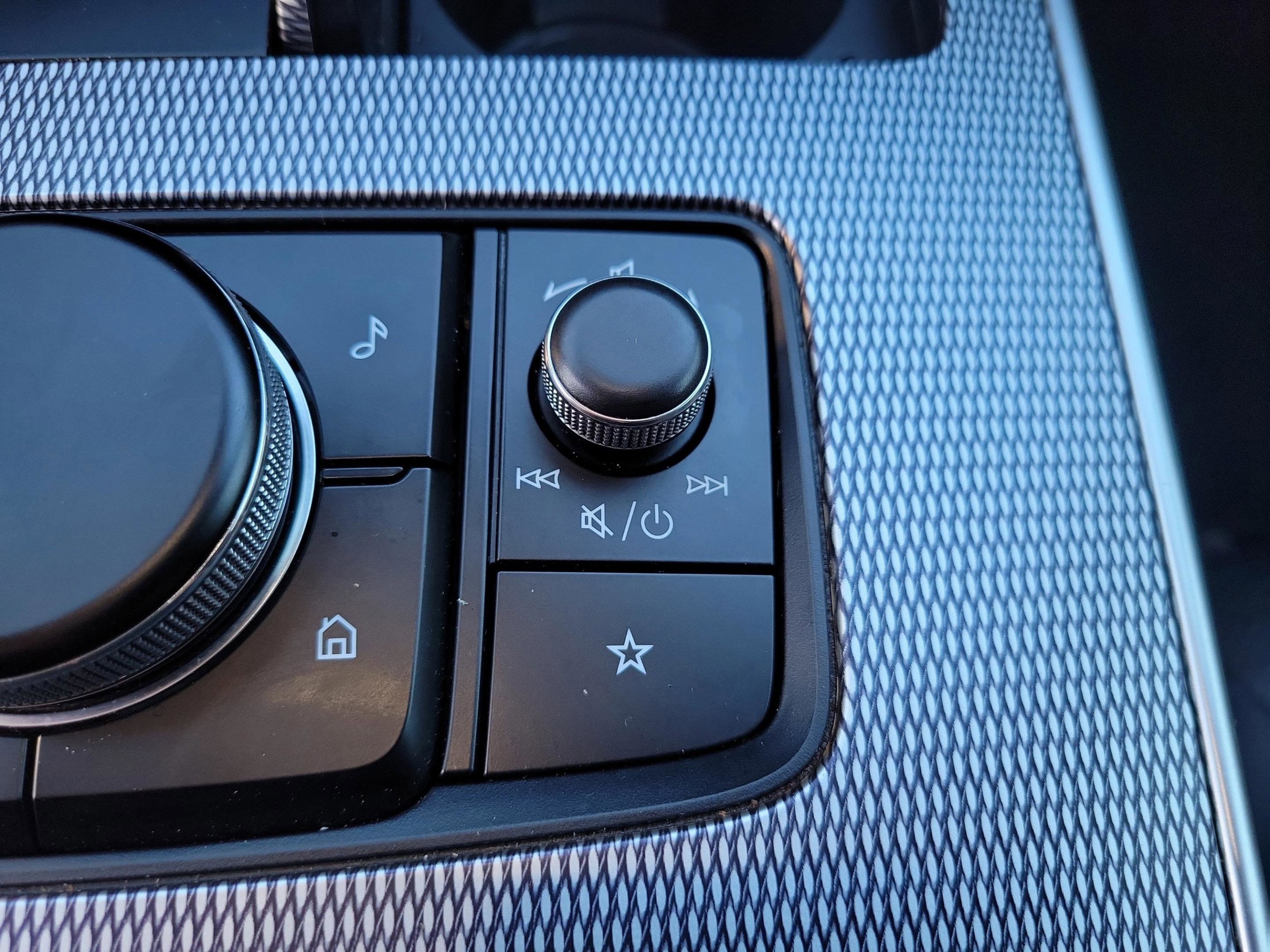 Used 2024 MAZDA CX-90 3.3 Turbo w/ Preferred Package image 34