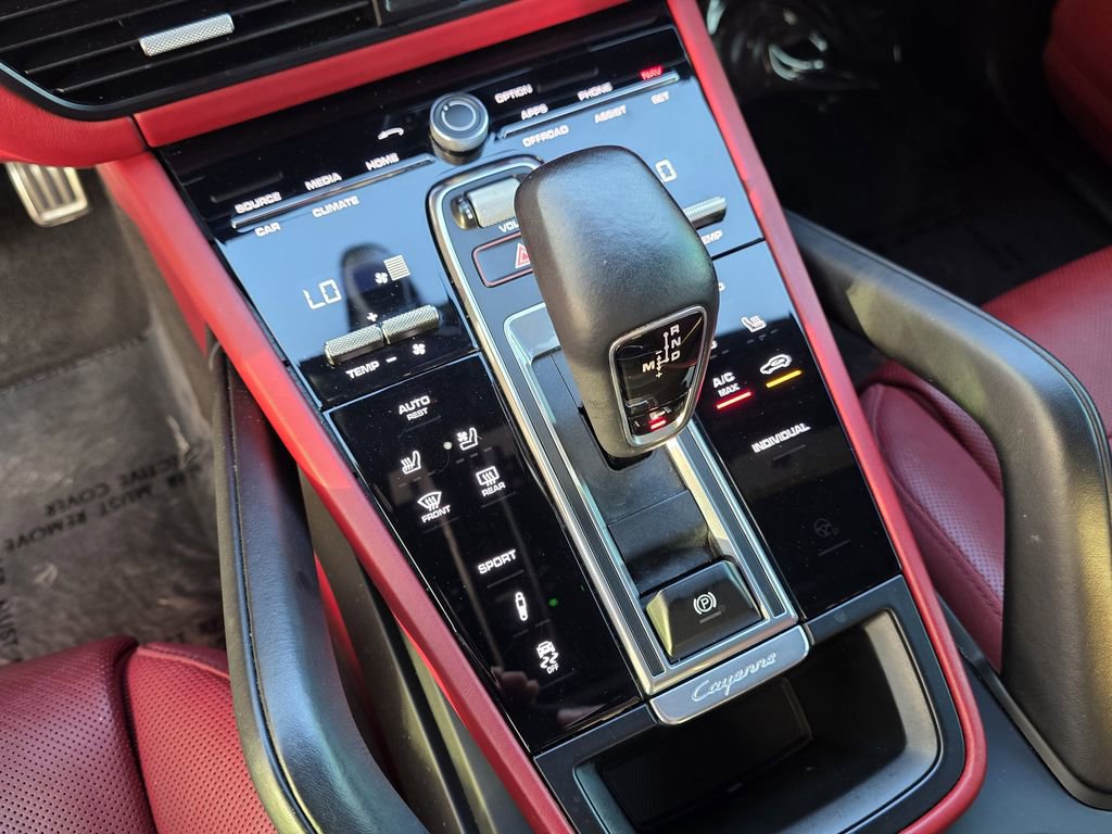 Used 2021 Porsche Cayenne GTS image 30