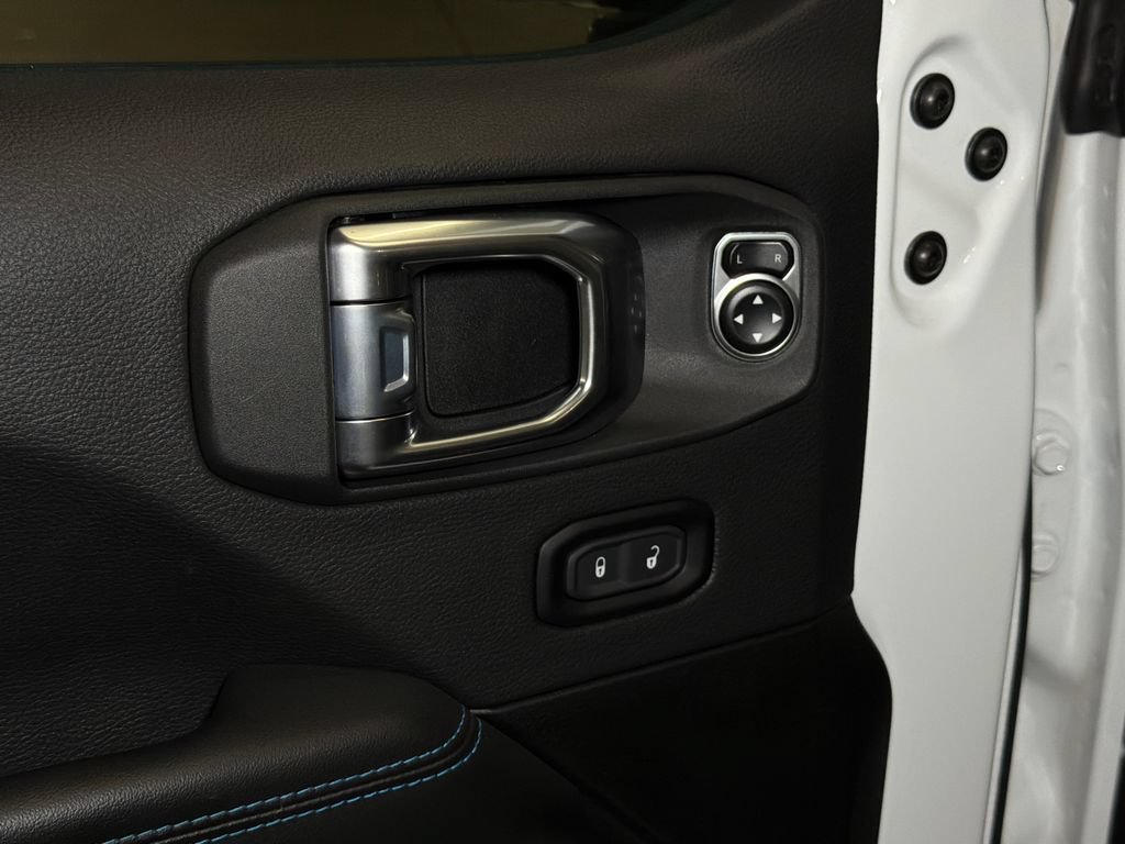 Used 2024 Jeep Wrangler High Altitude AWD/4WD image 21