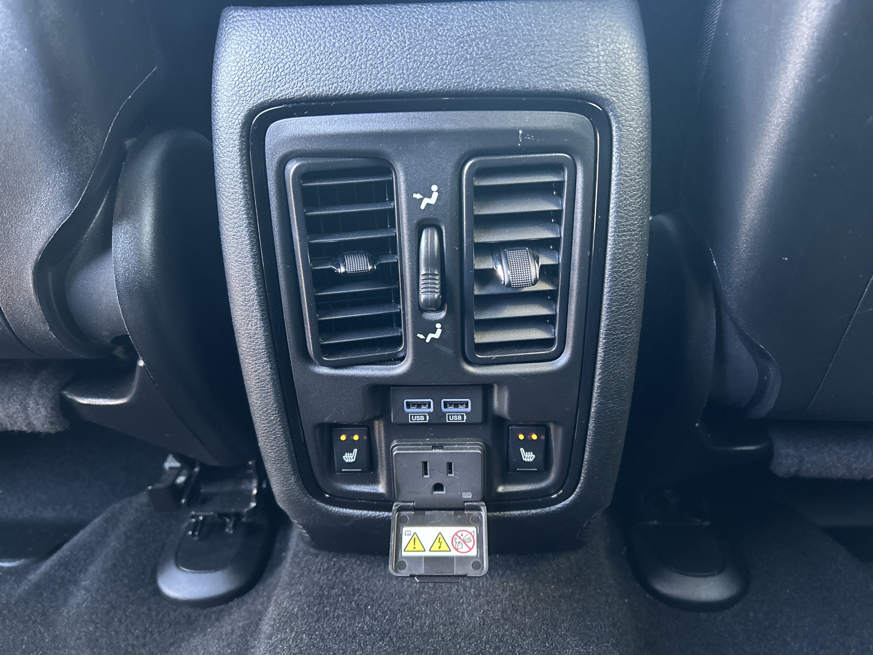 Used 2024 Dodge Durango GT image 29