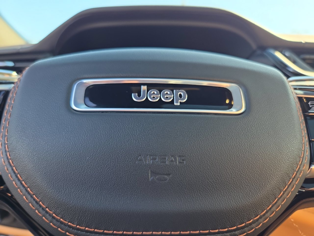 New 2027 Jeep Grand Cherokee Summit AWD/4WD image 7