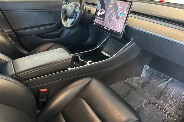 Used 2018 Tesla Model 3 RWD image 17