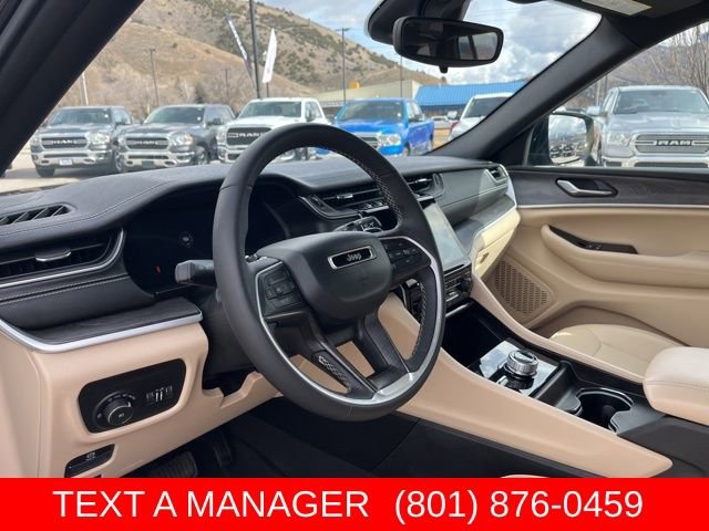 Used 2024 Jeep Grand Cherokee Limited AWD/4WD image 13