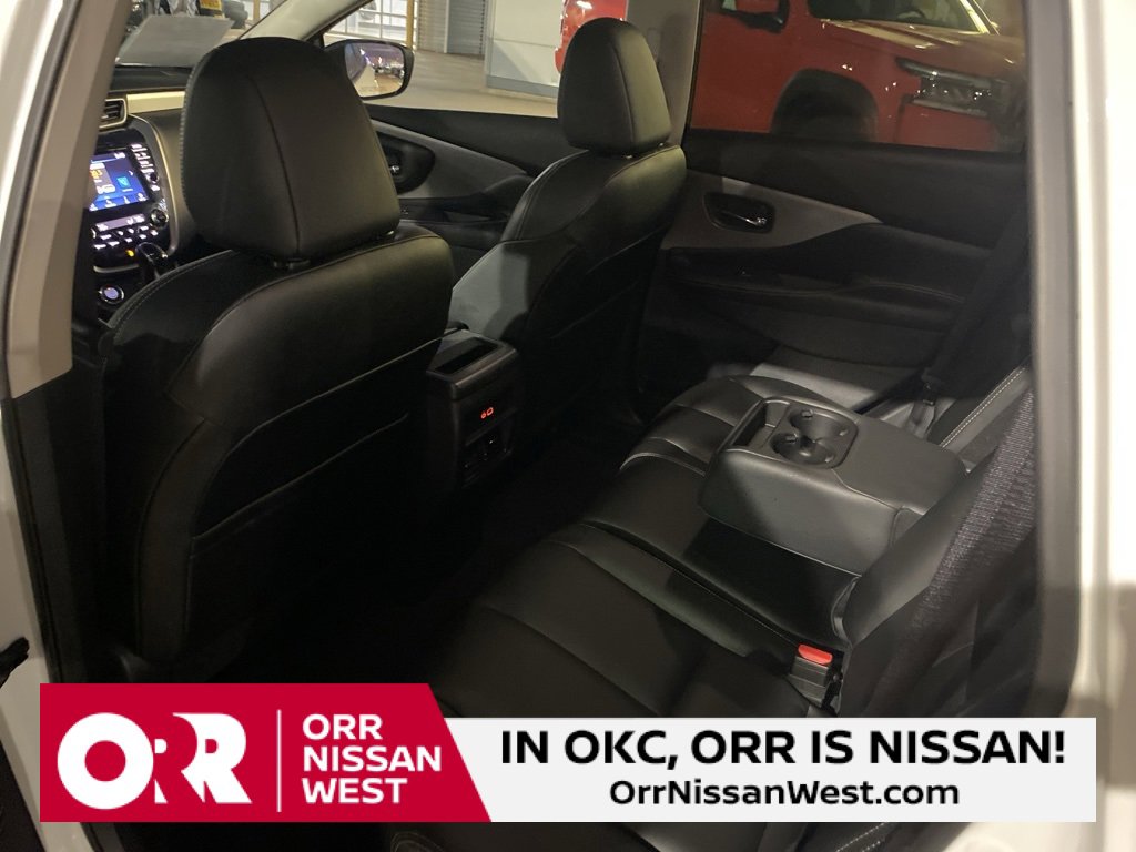Used 2024 Nissan Murano SV w/ SV Midnight Edition Package image 18